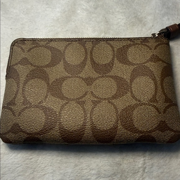 COACH BROWN LOGO LEATHER WRISTLET WITH CORNER ZIP SMALL BAG PURSE